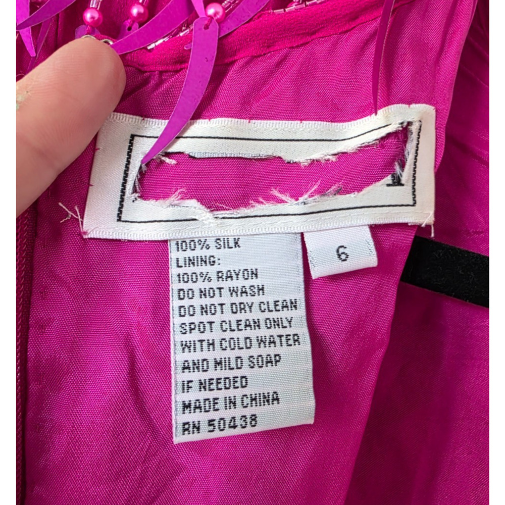 AJ Bari Silk Hot Pink Cattail Sequin Beaded Fringe Vintage Trophy Sheath Dress 6 - Picture 4 of 15
